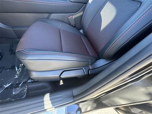 New 2026 Nissan Kicks SR w/ SR Premium Package image 12