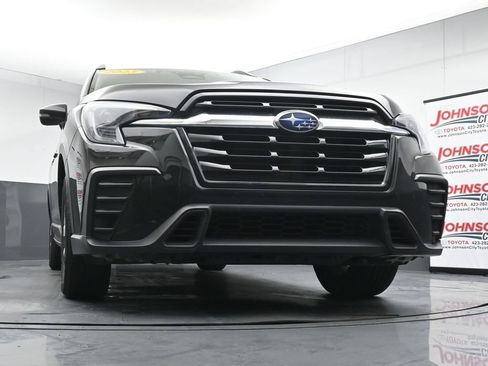 Used 2023 Subaru Ascent Premium AWD/4WD image 33