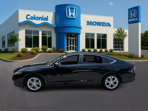 Used 2025 Honda Accord LX image 3
