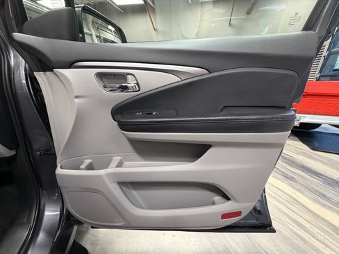 Used 2017 Honda Pilot EX-L image 43