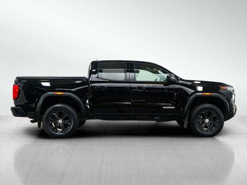 Used 2023 GMC Canyon Elevation w/ Convenience Package AWD/4WD image 6