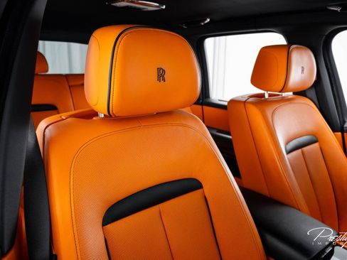 Used 2021 Rolls-Royce Cullinan image 47