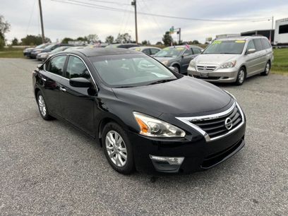 Used 2014 Nissan Altima 2.5 S w/ Sport Value Package