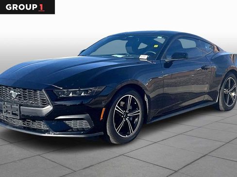 Used 2025 Ford Mustang Coupe image 1