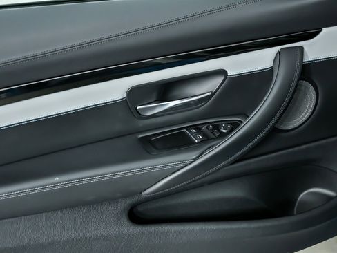 Used 2020 BMW M4 Coupe w/ Competition Package image 18