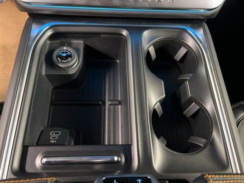 New 2026 Ford Expedition Tremor image 16