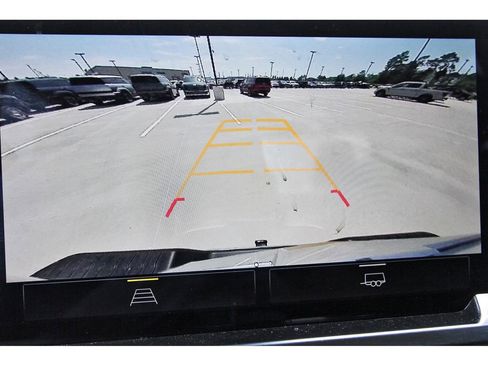 Used 2025 Chevrolet Silverado 1500 LT image 25