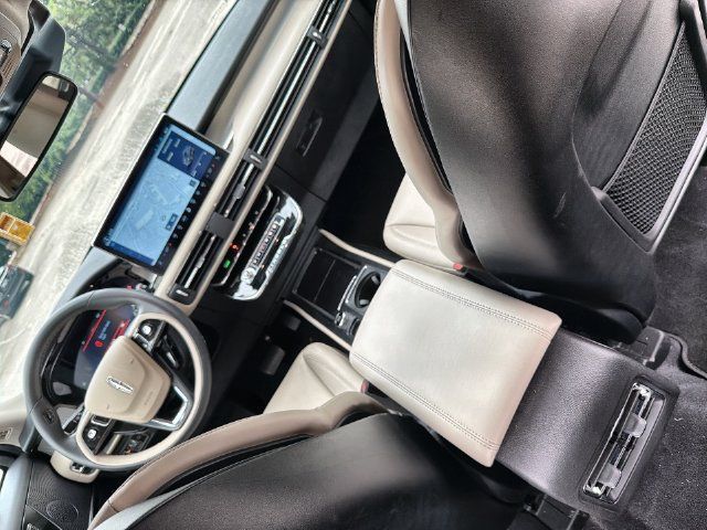 Used 2026 Lincoln Corsair Premiere FWD image 21