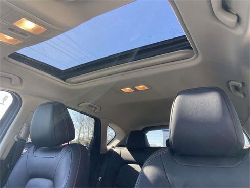 Used 2025 MAZDA CX-5 AWD 2.5 S w/ Premium Plus Pkg image 18