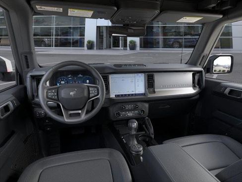 New 2026 Ford Bronco Outer Banks w/ Sasquatch Package AWD/4WD image 9