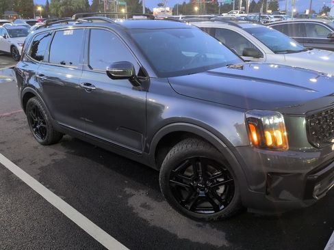 Used 2024 Kia Telluride SX Prestige X-Line AWD/4WD image 2