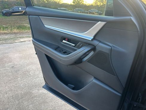 Used 2025 MAZDA CX-90 3.3 Turbo w/ Preferred Package image 20