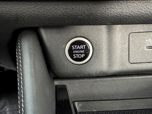 Used 2023 Nissan Rogue SL w/ SL Premium Package image 28