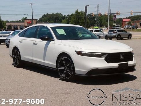 Used 2024 Honda Accord Sport image 1