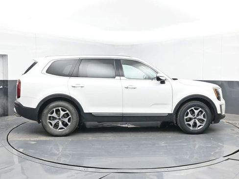 Used 2020 Kia Telluride EX image 15