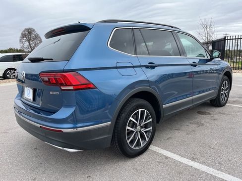 Used 2020 Volkswagen Tiguan SE image 4