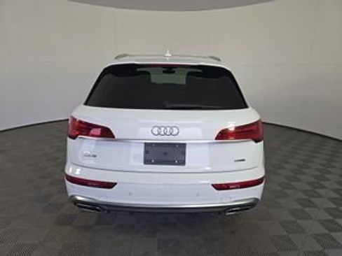 Used 2023 Audi Q5 2.0T Premium Plus w/ Premium Plus Package AWD/4WD image 7