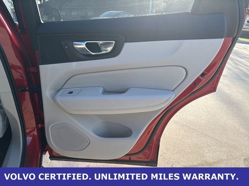 Certified 2023 Volvo XC60 B5 Ultimate w/ Climate Package image 14