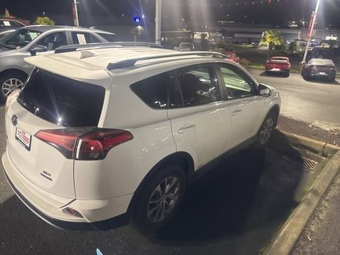 Used 2018 Toyota RAV4 XLE image 14