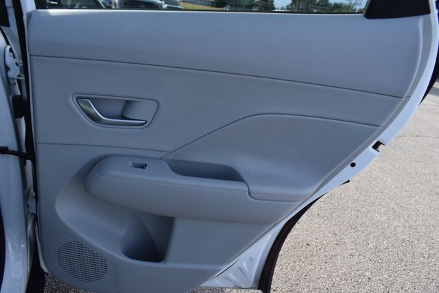Used 2025 Hyundai Kona Limited AWD/4WD image 44