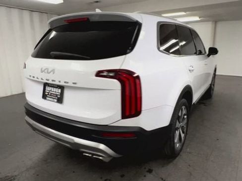 Used 2022 Kia Telluride EX w/ EX Premium Package image 8