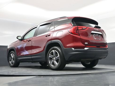 Used 2020 GMC Terrain SLT w/ Preferred Package image 12