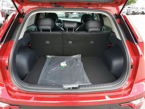 New 2025 Kia Niro EX image 27