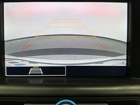 Used 2022 GMC Terrain SLE image 15