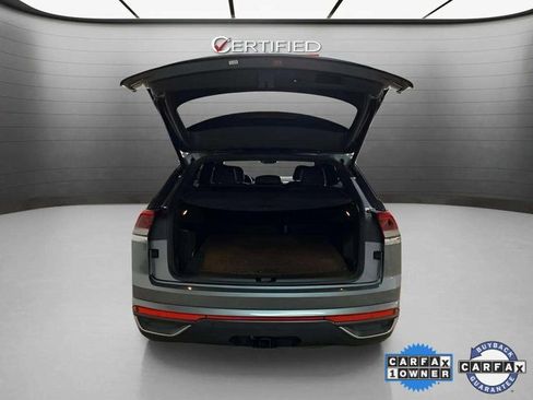 Used 2023 Volkswagen Atlas Cross Sport SE w/ Panoramic Sunroof Package image 7