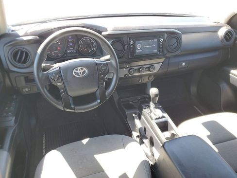 Used 2019 Toyota Tacoma SR w/ SR Convenience Package image 10