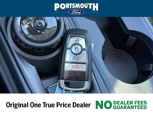 New 2025 Ford Maverick Lariat w/ 4K Tow Package image 18