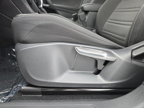 Certified 2022 Volkswagen Tiguan S image 28