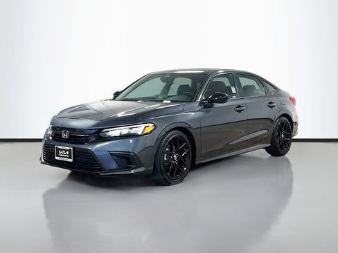 Used 2024 Honda Civic Sport image 3