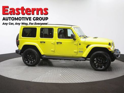 Used 2022 Jeep Wrangler Unlimited Sahara w/ Cold Weather Group AWD/4WD image 47
