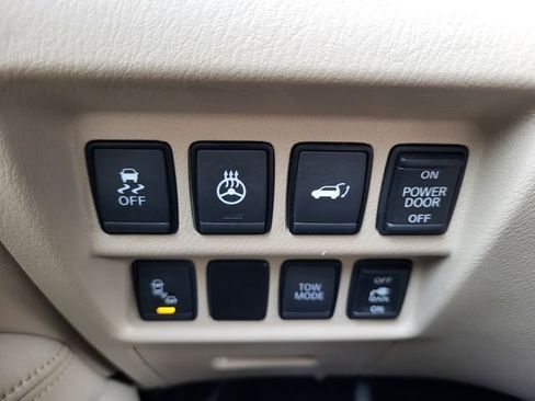 Used 2017 Nissan Pathfinder SL w/ SL Tech Package image 30