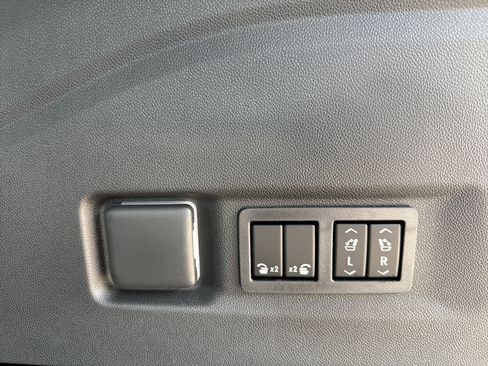 New 2026 GMC Yukon XL Denali Ultimate image 38