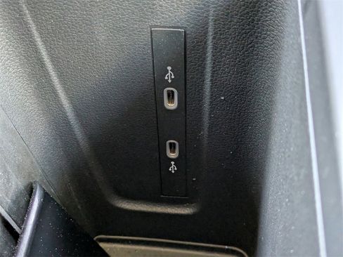 Certified 2025 Volkswagen Tiguan S image 30