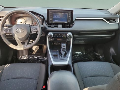 Used 2022 Toyota RAV4 XLE w/ Convenience Package FWD image 8