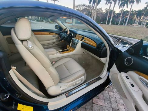 Used 2004 Lexus SC 430 Convertible RWD image 44