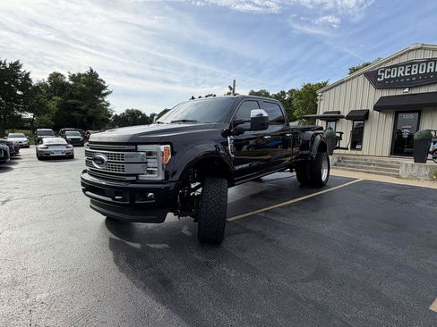 Used 2019 Ford F450 Platinum w/ Platinum Ultimate Package AWD/4WD image 7