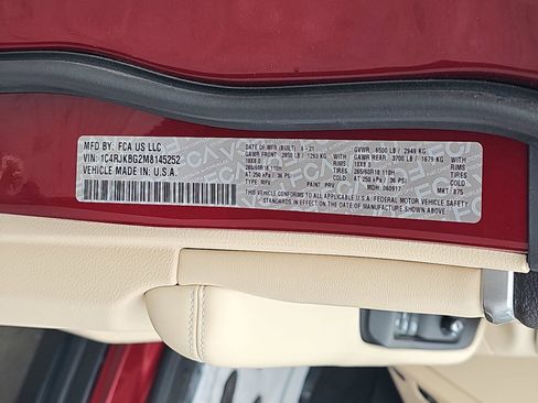 Used 2021 Jeep Grand Cherokee L Limited AWD/4WD image 36