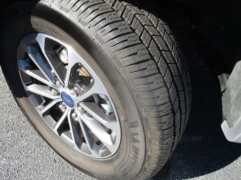 Used 2019 Ford F150 XLT w/ Equipment Group 302A Luxury image 20