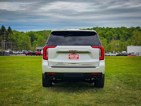 Used 2023 GMC Yukon Denali AWD/4WD image 4