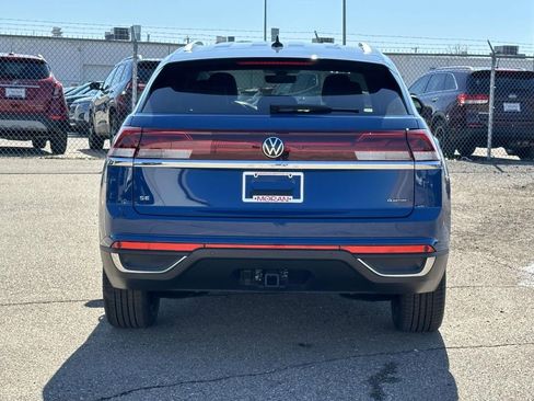 New 2026 Volkswagen Atlas Cross Sport SE image 4