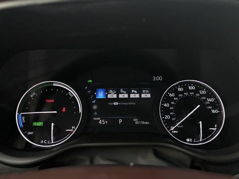 Used 2022 Toyota Sienna Platinum image 18