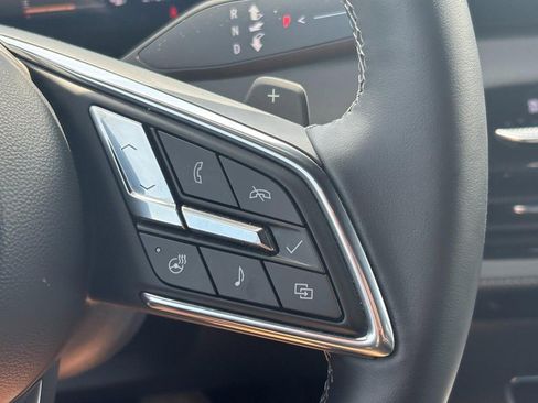 Used 2025 Buick Enclave Preferred FWD image 19