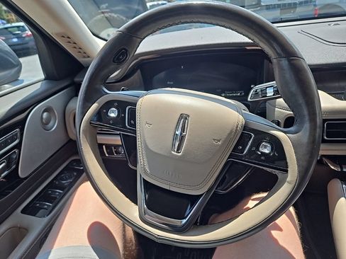 Used 2022 Lincoln Aviator Reserve w/ Equipment Group 201A RWD image 12
