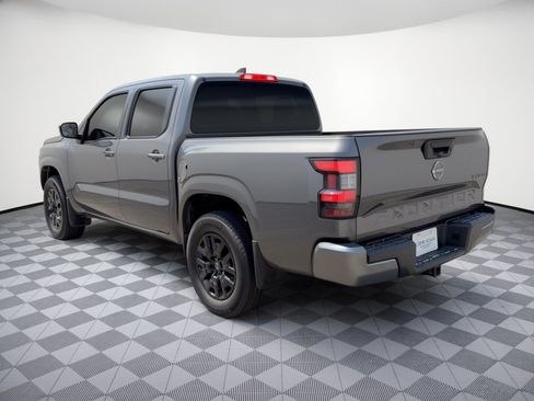 Used 2023 Nissan Frontier SV w/ Tow Package AWD/4WD image 3