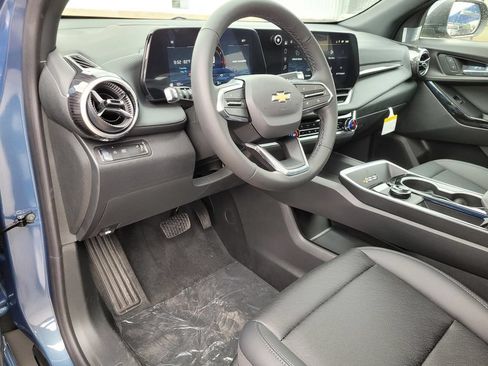New 2026 Chevrolet Equinox LT w/ Convenience Package II FWD image 11