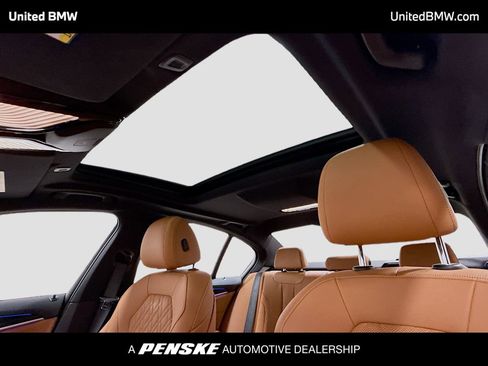 Used 2023 BMW 530i w/ M Sport Package image 12